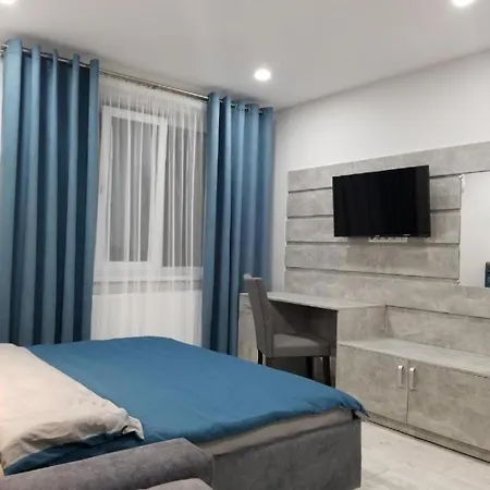 Lux Na Druhetiv Apartment Uzhhorod Exterior photo