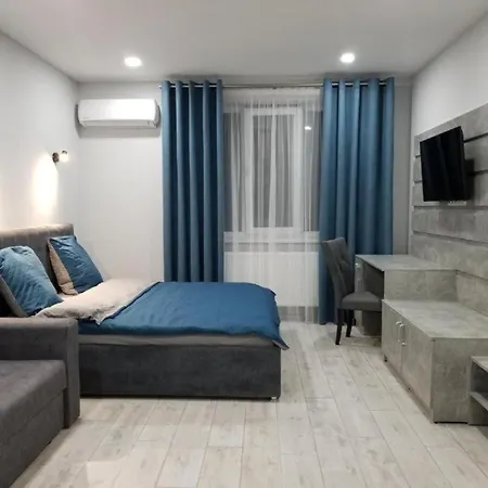 Lux Na Druhetiv Apartment Uzhhorod Exterior photo